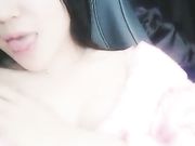 非常骚的高颜值漂亮女主播和搭档开车去小树林各种虐小b-各种诱惑套路网友红包