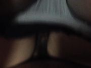 丝袜熟女阿姨的大黑逼被插的满满的