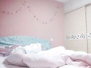 家庭淫乱婚房爆草小姨子