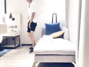 黄先生探花约灰裙妹子酒店近距离扣逼口交上位01