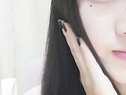 清纯漂亮小美女身材苗条逼逼粉嫩插出好多淫液