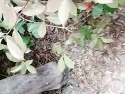 户外野战淫荡少妇骚话勾引57岁保安大爷