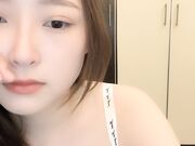 网络红人中俄混血大美妞道具抽插高潮喷水