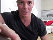 极品乌克兰美女模特克鲁兹 是位上门服务的按摩师被屌丝男调戏