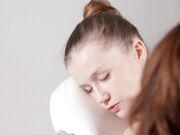 最接近充气娃娃的身体 白皙光滑的皮肤 丰满饱满的美乳 干净的粉穴