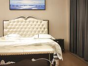 眼镜知性人妻黑丝大白腿荡妇相伴这1500花的真是值得