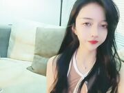 有点混血高挑模特女神撅起屁股露出美鲍鱼