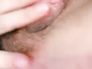 御姐少妇蝴蝶骚穴淫水多自己舔手指上的淫水