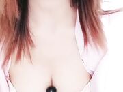 骚母狗自慰玩弄粉红小穴呻吟声好甜