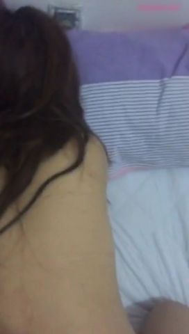 好久没做的性感漂亮少妇趁老公出差勾引经常来送外卖的美团小伙啪啪