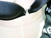 厕所黑毛衣牛仔裤肉丝做爱直播疯狂淫叫