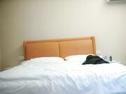 大屌生无可恋肉丝大屁股翘起吃屌各种轮操