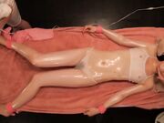 两个美女嬉戏性爱