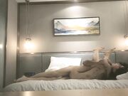 满背纹身眼镜妹子 近距离特写口交后入抬腿侧入猛操1