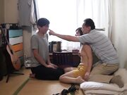 一个发情期的孩子 一个没有尊严 只有鸡巴的父亲3