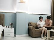 良家32岁小少妇如饥似渴周末共度春宵一刻呻吟