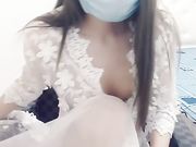 恩爱小夫妻收费大秀 先洗澡 然后口交啪啪 换了不少姿势 妹子很主动-1