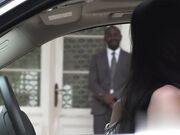 阿莱塔海洋上门为黑人提供服务