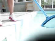 巨乳宝贝在被黑人巨根深操后巨乳被精液覆盖