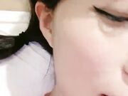 美少女酒店激情自慰粗大假屌磨蹭抽插