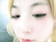 露脸给小哥口交大鸡巴好粗一嘴叼不下表情好骚 激情上位浪叫呻吟 无套爆草射了1