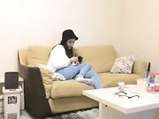 约黑帽甜美妹子特写口交近距离拍摄抽插01