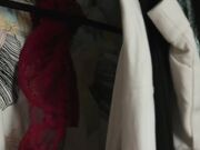 辣妈在丈夫的注视下与随机的网络黑人乱搞