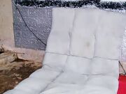 满背纹身的小奶妈全程露脸跟老公大秀直播啪啪激情上位无套抽插