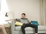 外围甜美小妖精 身材太苗条了 小哥很轻松就能把她抱起来操