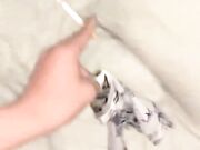 国内主播真会玩 挑选个大爷粉丝来酒店干嫩妹 欺负大爷老实各种招式频出