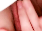 颜值超高肉欲系美女 新人下海大奶子 粉嫩肥穴大屁股 扭腰摆臀 很文静温柔