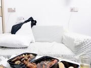 老板娘，强撩衣服吸奶喊不要，大屌骑脸插嘴，半推半就很是刺激