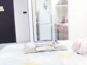 颜值气质很不错的良家少妇和老公酒店边肏逼边和单男网友视频诱惑他一起来3P