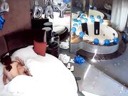 热恋中的年轻情侣把宾馆布置的很浪漫然后激情啪啪啪大屁股女友非常主动很骚