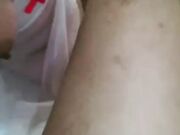 绿帽老公偷看外卖小哥草自己老婆撸了起来 走后又叫人一起3P老婆