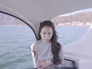 我很尴尬，因为在约会时我全身的衣服都被撕破了。