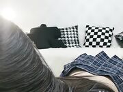 19岁极品尤物学生妹，黑框眼镜非常清纯，吸吮手指骚起来，肉感身材，顶级大肥臀_00_01_01_00_16_2