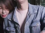 喝醉后变身淫荡痴女 与男友兄弟高速骑车