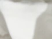 骚逼少妇跟渣男玩3P 躺在床上被肆意蹂躏 上面被草嘴下面被渣男用跳弹玩逼