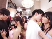 这世上 没有女人会取笑老男人的 1