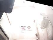 车站公共蹲便双视角偷拍各种类型美眉方便大白屁股又圆又大好多美女气质白领完事不走坐着玩手机