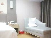 粉丝唿声很高 返场清纯女神 纯欲天花板 肤白貌美尤物佳人 日入过万佳作不断