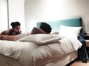 半夜太子哥亲自迎战外貌清纯说话直白的吊带牛仔裤外围女