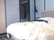 双飞外围，颜值身材堪称极品，配合默契，场景劲爆刺激流鼻血