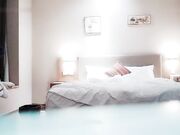 00后短发小萝莉 身材苗条 人瘦胸大 黑丝啪啪精彩