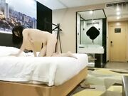 周末约炮超棒身材小姐姐开房 跪舔口活无套猛操 骑乘很会扭动