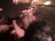 插完还有2根肉棒等着插入轮流射精操到最后不要不要的