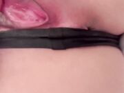 反差小母狗 说累了不想啪 被大肉棒插进去时却开始主动抽送嫩逼 骚话不断