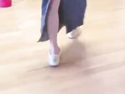 大哥刚走白白嫩嫩的嫂子就迫不及待来我家 各种姿势猛操她的大骚逼直接喊爸爸