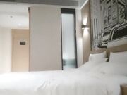 洗浴足疗撩妹2000元拿下长得像巩俐的离异年轻小骚妇差点又翻车了